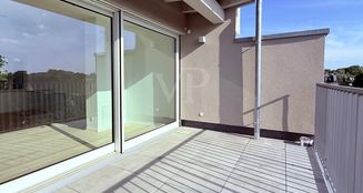 von_poll_real_estate_property_24071033G_image_6
