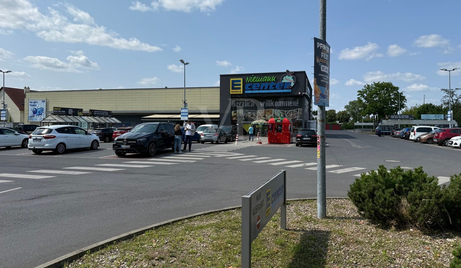naher EDEKA -Markt