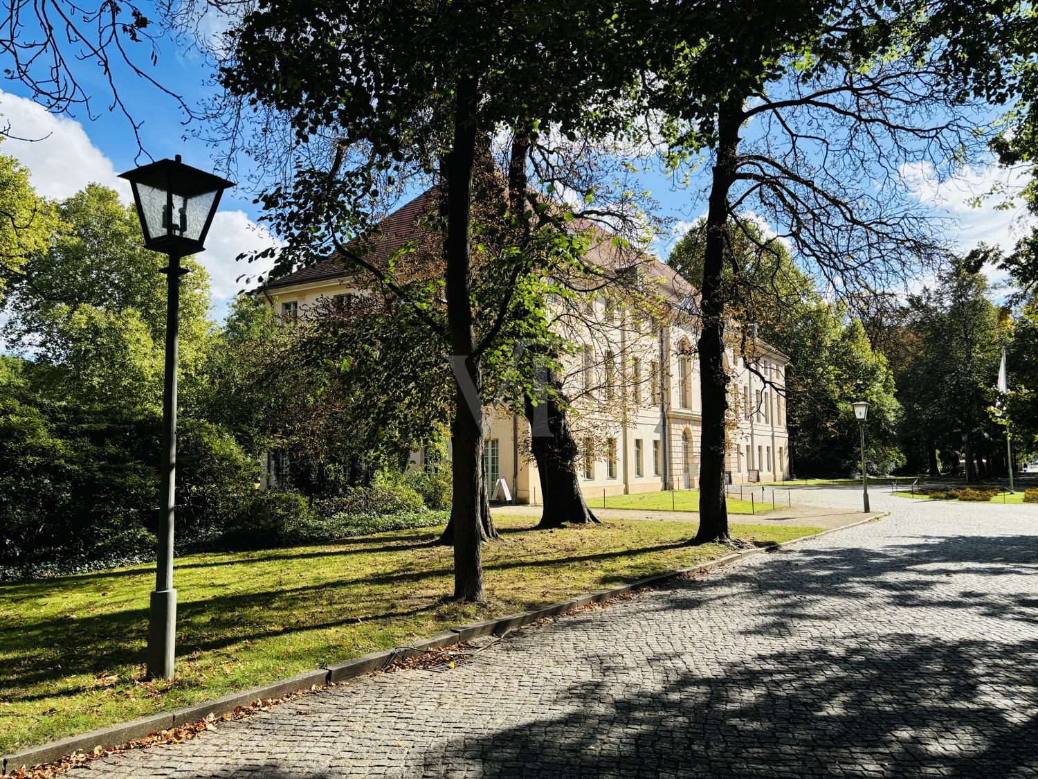 nahe gelegenes Schloss Schönhausen