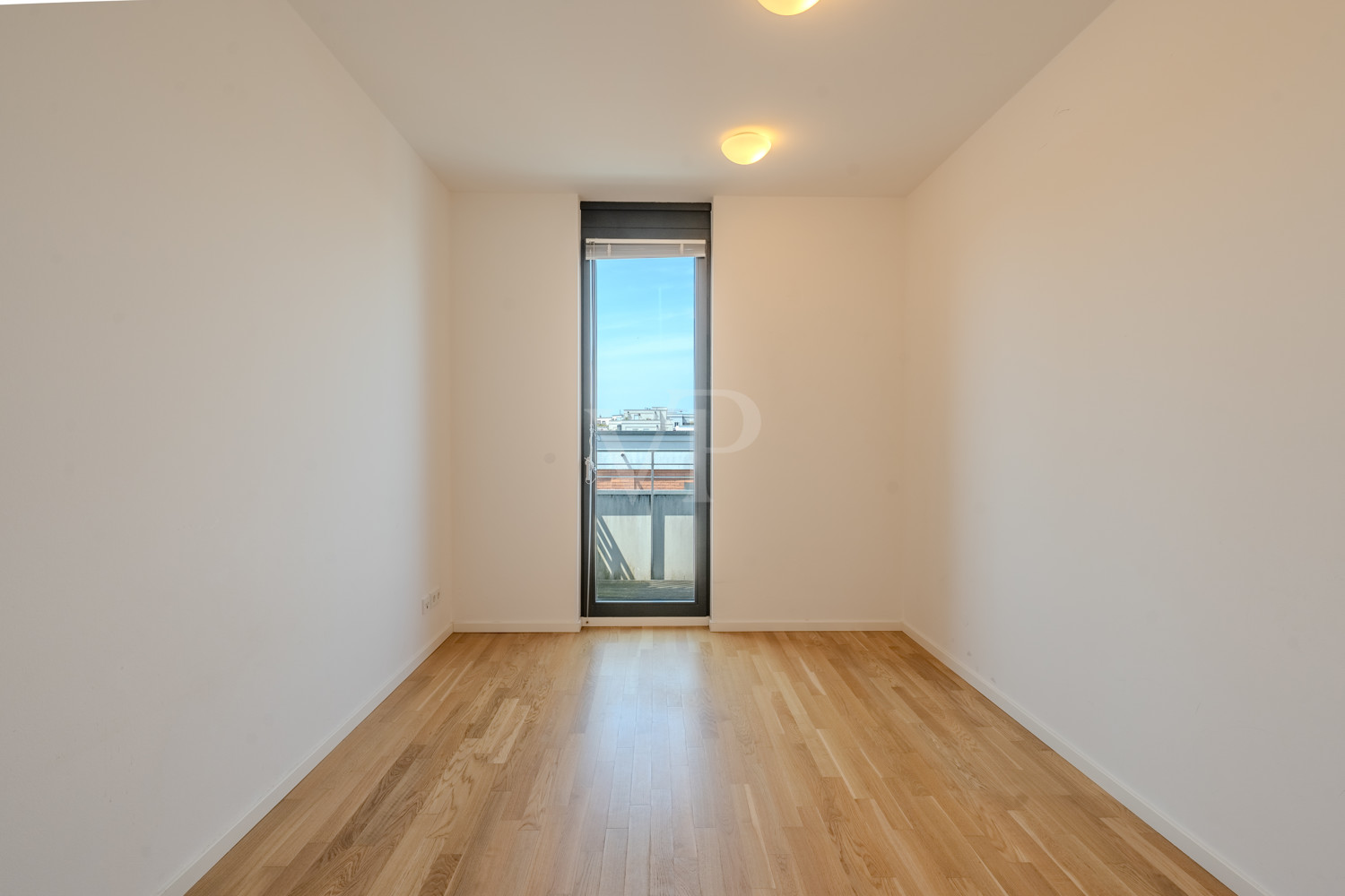 Schlafzimmer mit eigenem Balkon