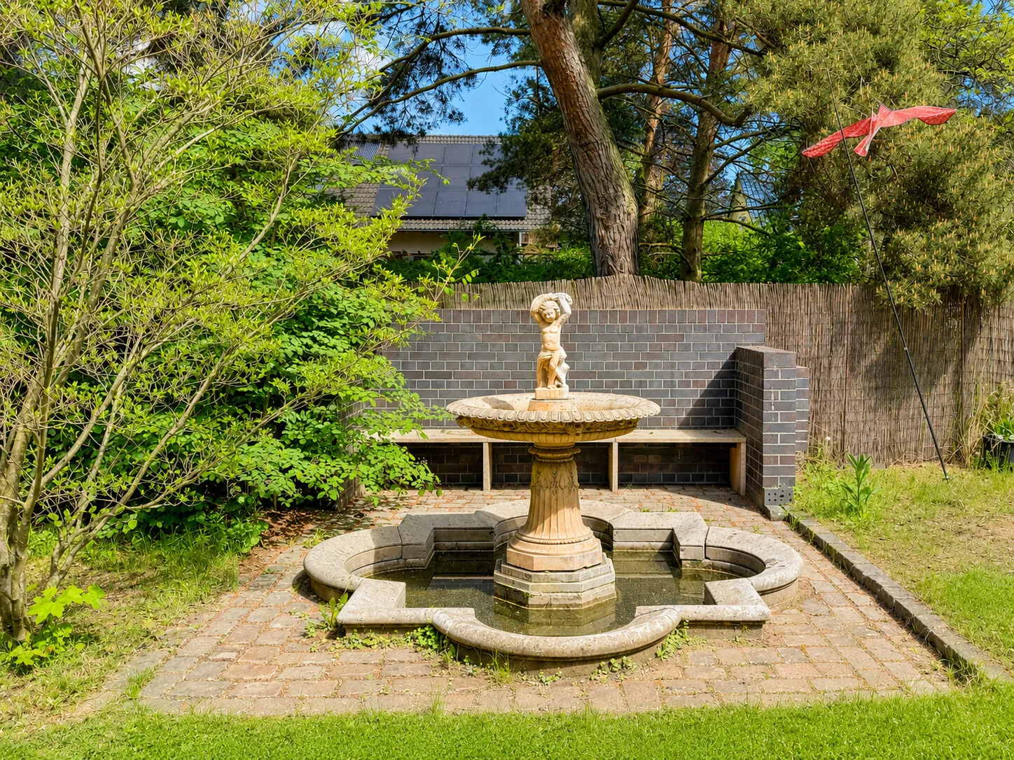 Brunnen im Garten