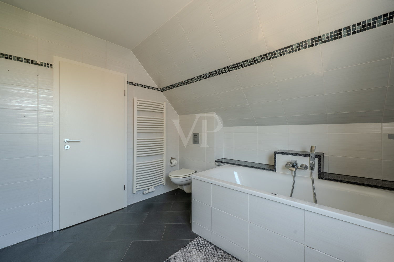 elegantes Badezimmer