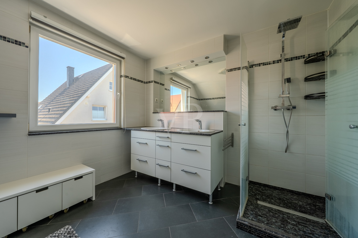 elegantes Badezimmer