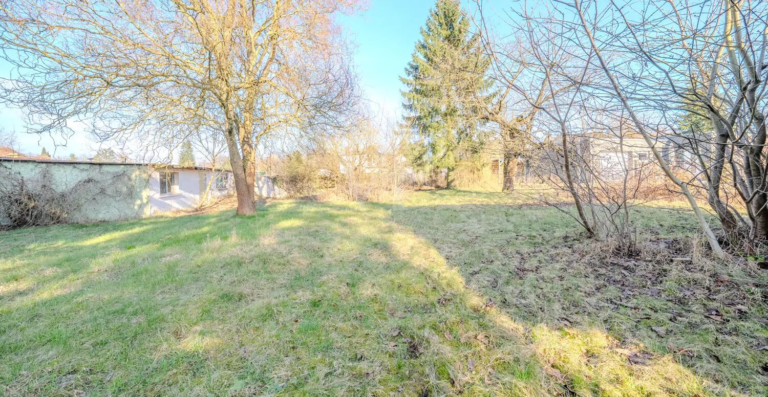 Grundstück Gartenseite