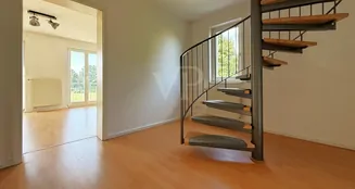 von_poll_real_estate_property_25071050_image_5