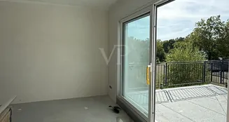 von_poll_real_estate_property_25071066_image_17