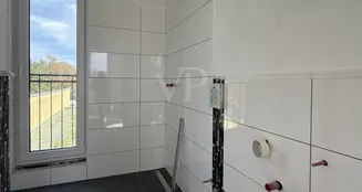 von_poll_real_estate_property_25071066_image_2