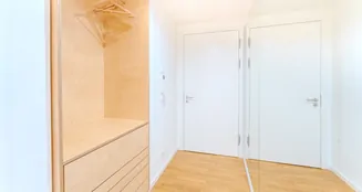 von_poll_real_estate_property_25071056_image_1