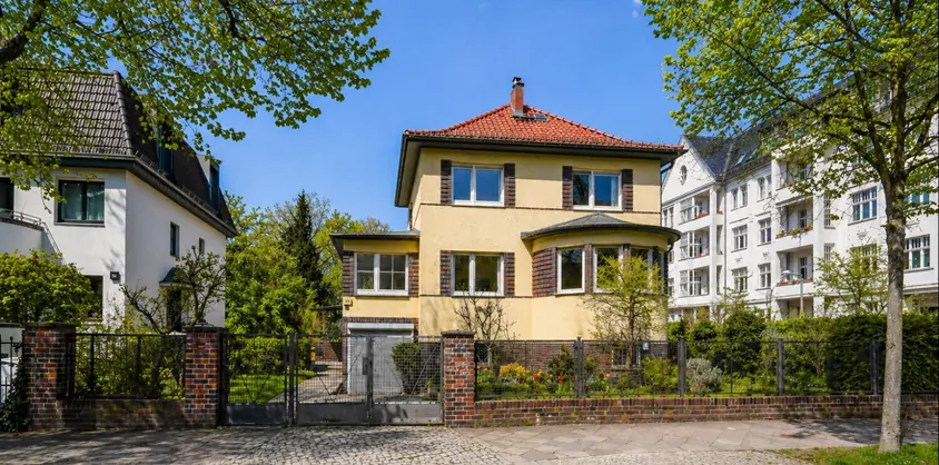von Poll Immobilien GmbH