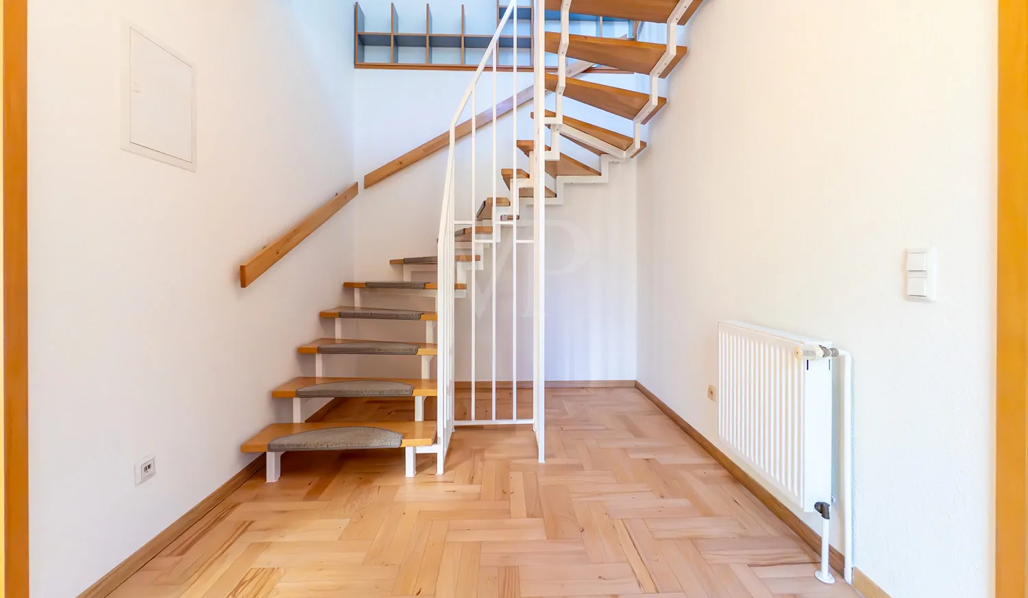 Flur mit Abstellbereich