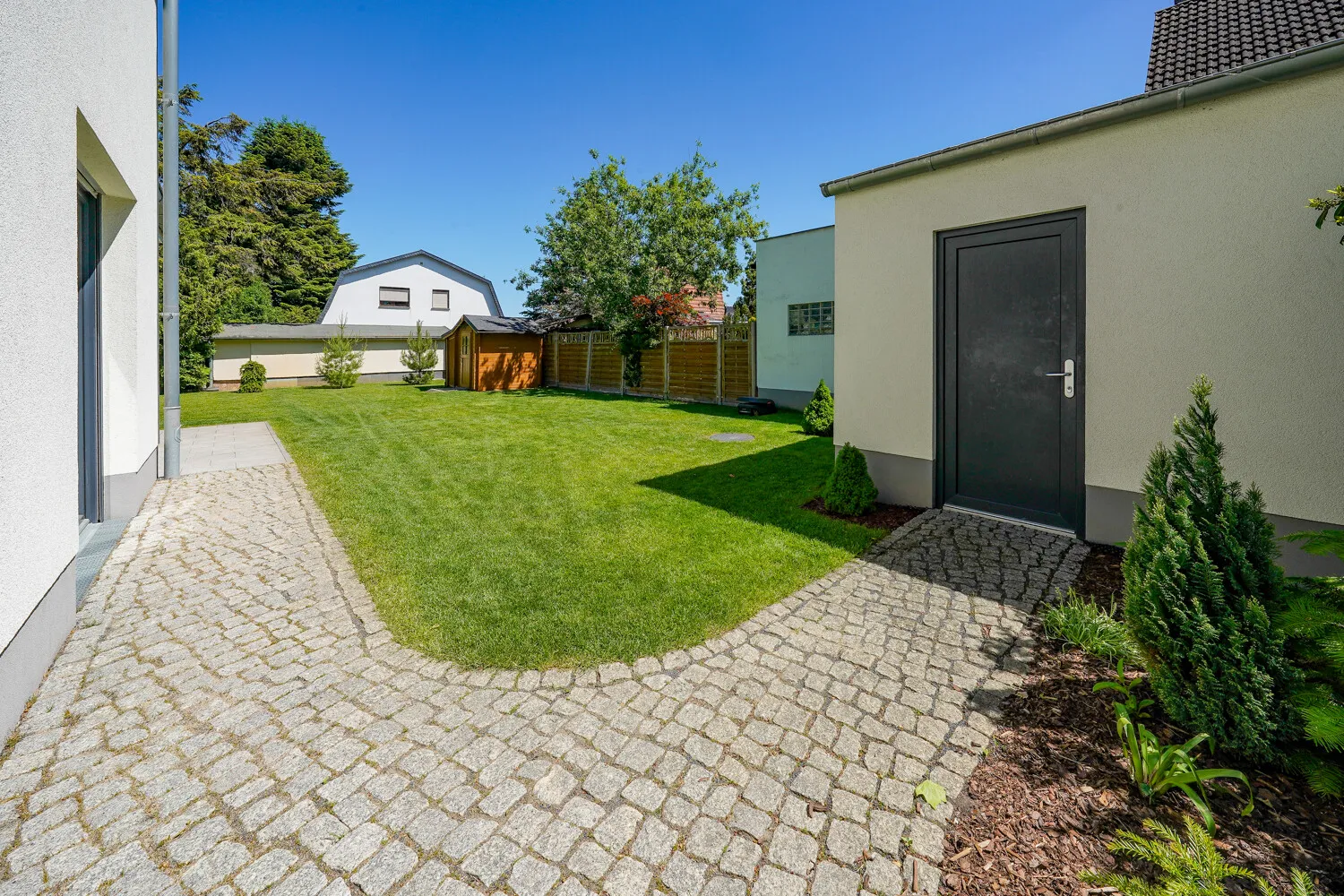 Eingang zur Garage