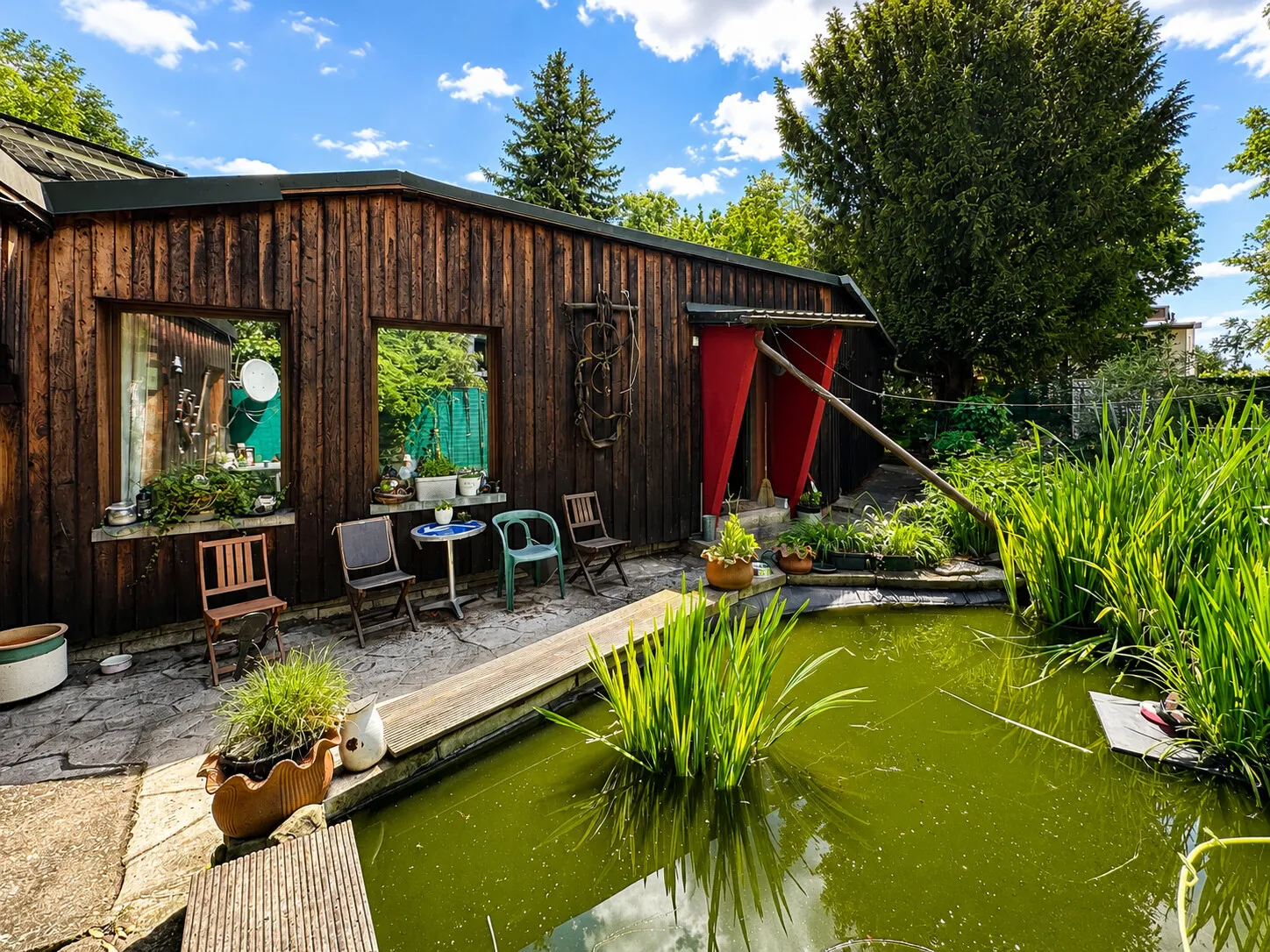 traumhafter Koi-Teich