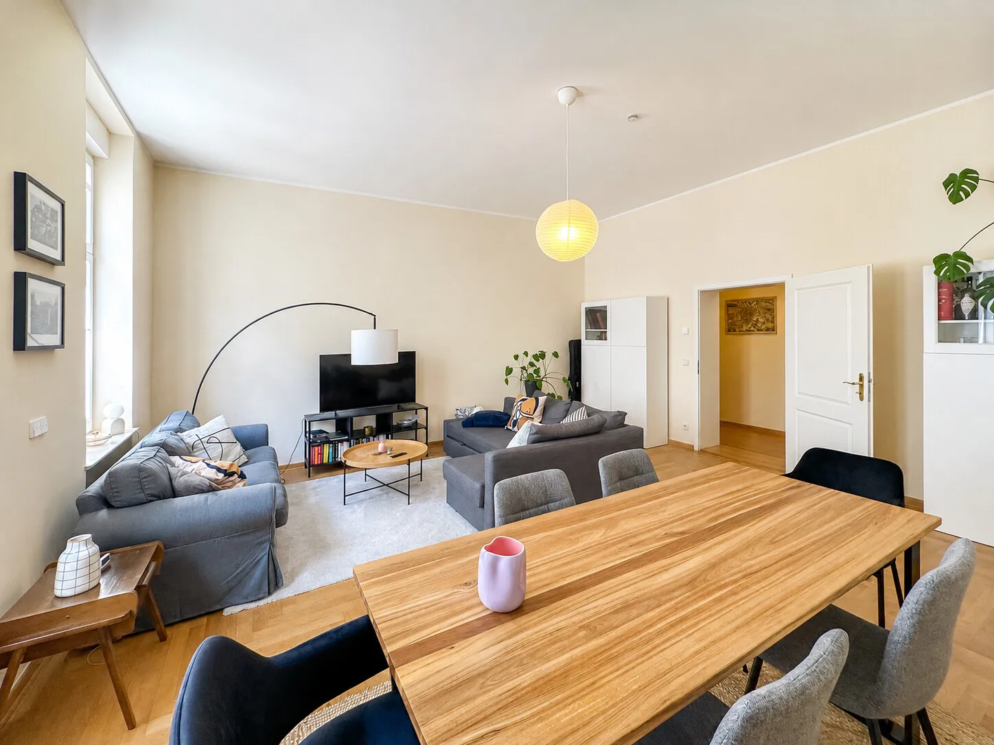 ruhiges Wohnzimmer