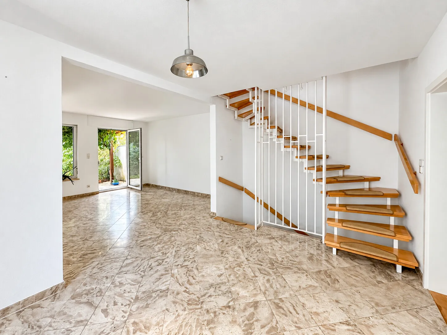 Treppe im EG