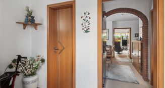 von_poll_real_estate_property_25057022_image_2