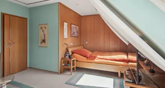 von_poll_real_estate_property_25057022_image_14