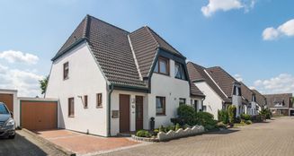 von_poll_real_estate_property_25057022_image_0