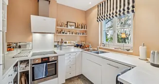 von_poll_real_estate_property_25057003_image_8