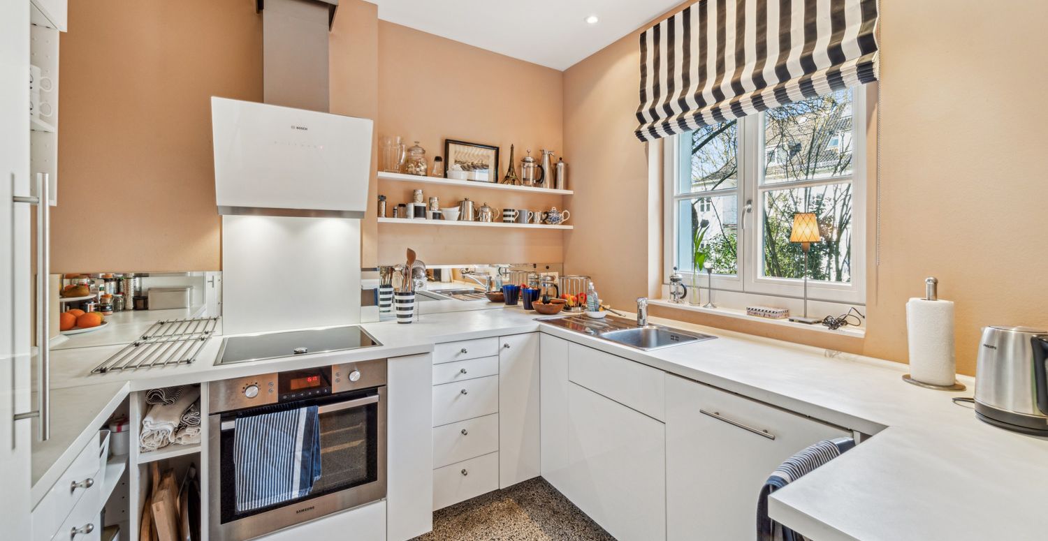 Charmante Doppelhaushälfte mit Dachterrasse und Ausbaupotential
