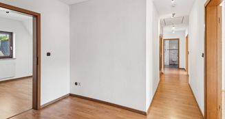 von_poll_real_estate_property_25057018_image_8