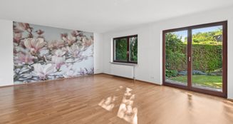 von_poll_real_estate_property_25057018_image_2