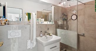 von_poll_real_estate_property_25057008_image_7