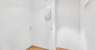 von_poll_real_estate_property_25057019_image_9