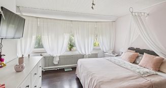 von_poll_real_estate_property_25057032_image_5