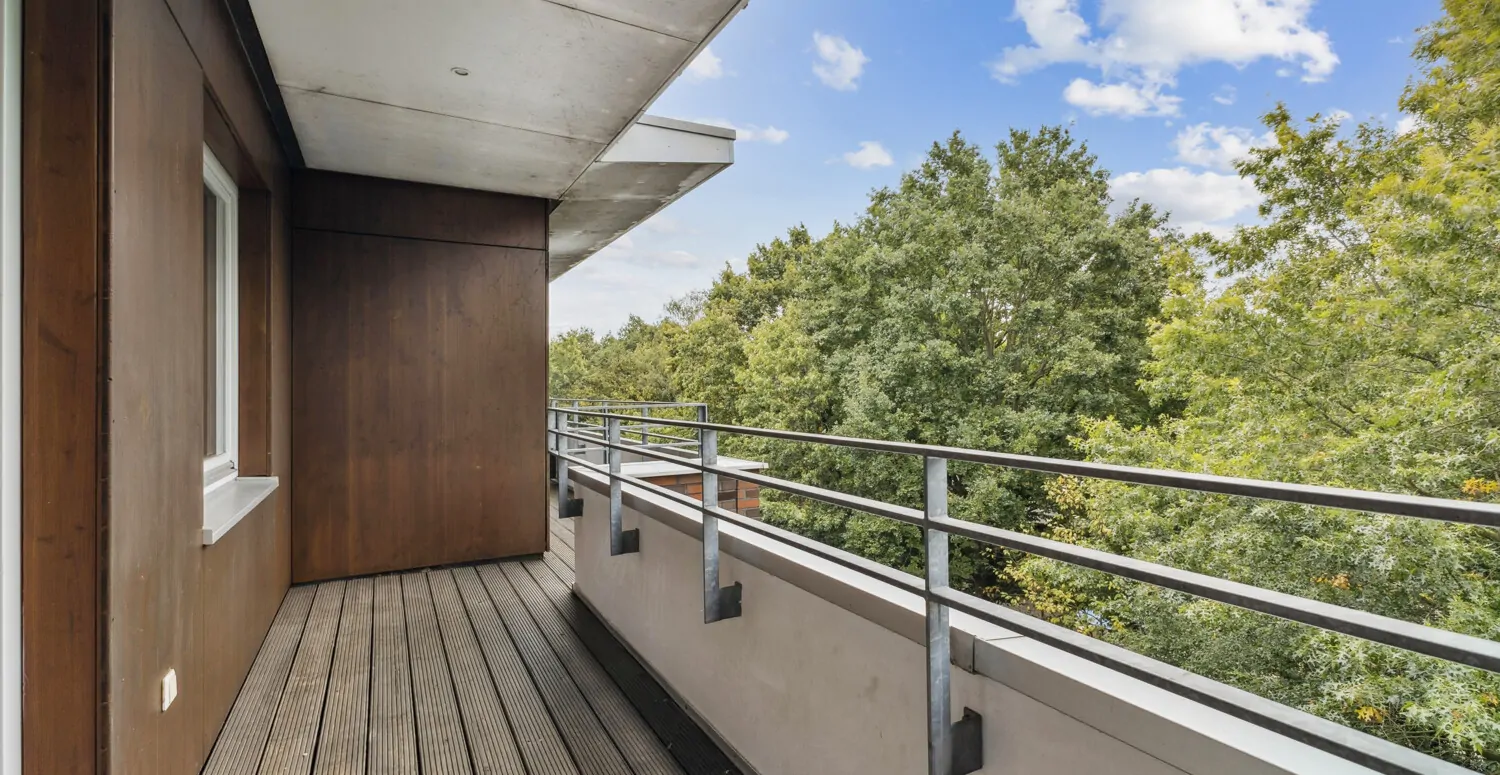 Balkon von Küche und  Schlafzimmer