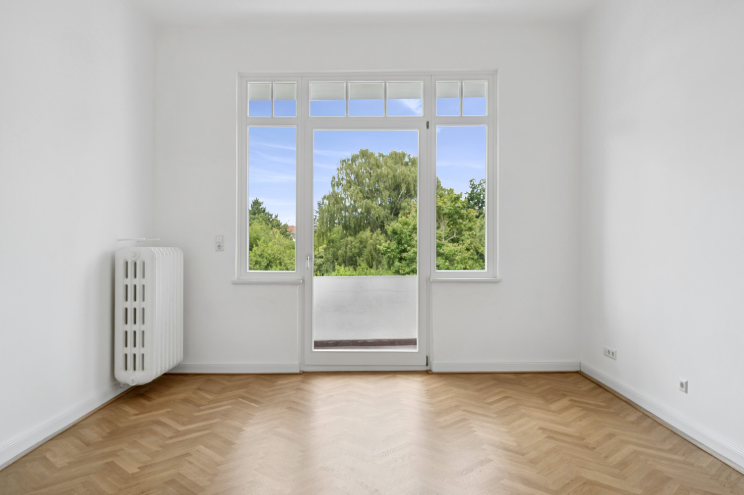 Weiteres Zimmer mit Balkon