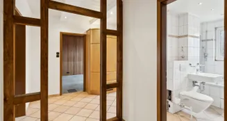 von_poll_real_estate_property_25057046_image_8