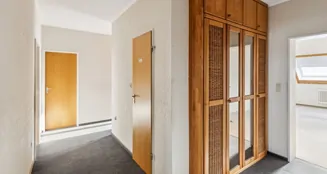 von_poll_real_estate_property_25057044_image_1