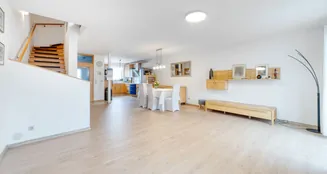 von_poll_real_estate_property_25160005_image_2