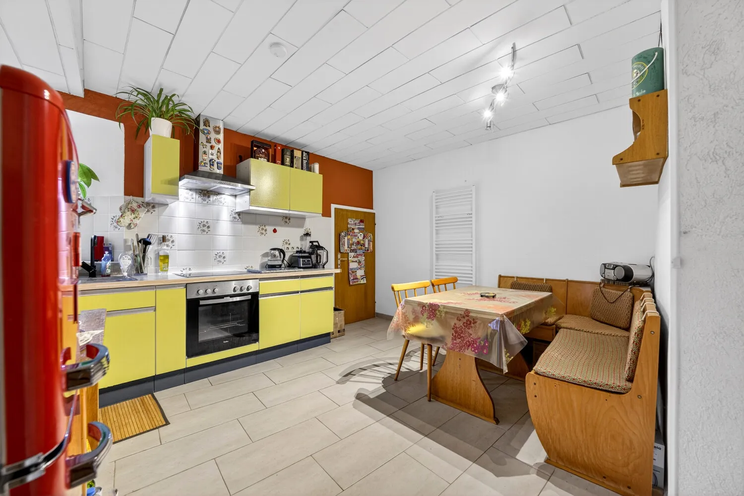 Apartment: Küche
