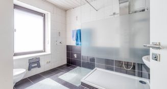 von_poll_real_estate_property_25160015_image_8