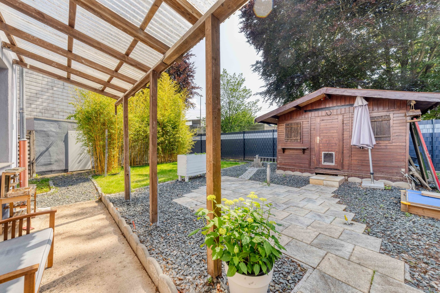 Überdachte Terrasse