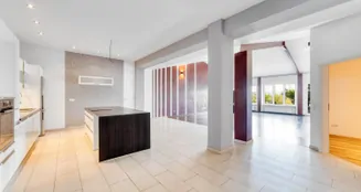 von_poll_real_estate_property_25160018_image_1