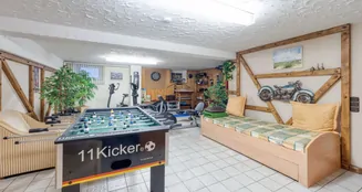 von_poll_real_estate_property_25160023_image_14