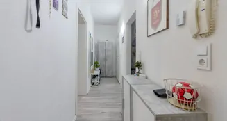 von_poll_real_estate_property_25160021_image_3