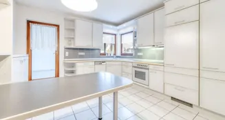 von_poll_real_estate_property_25160022_image_5