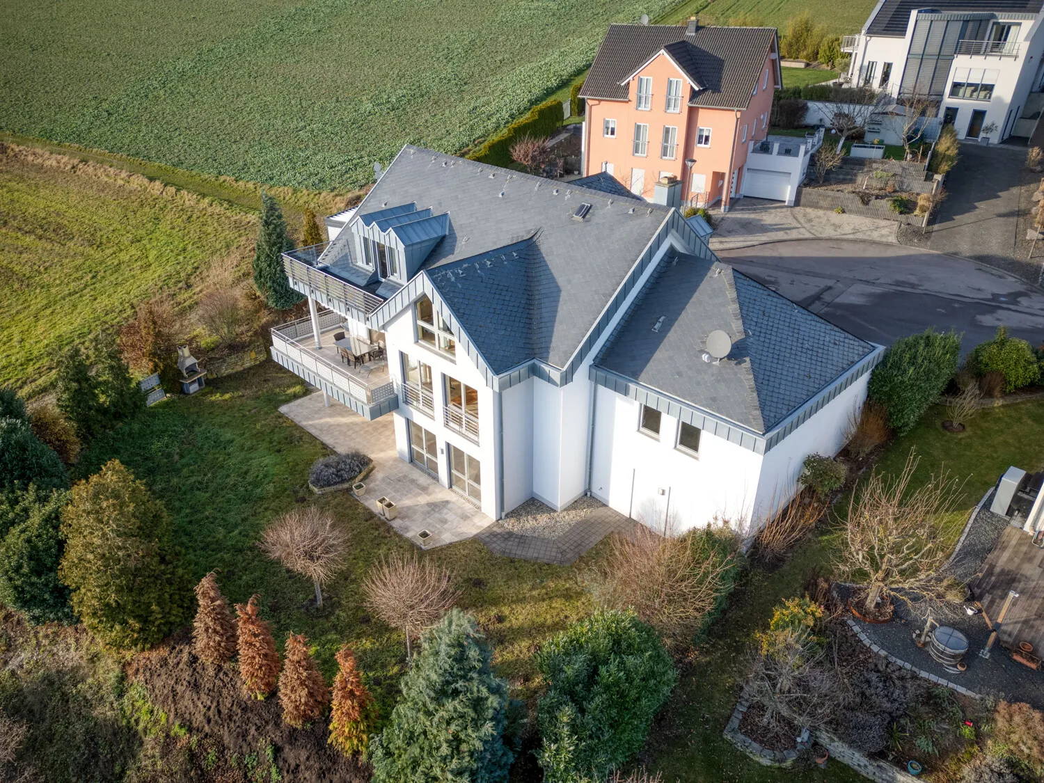 Luftaufnahme: Seitenansicht