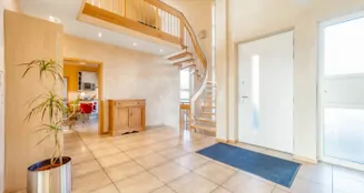 von_poll_real_estate_property_25160025_image_1