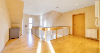 von_poll_real_estate_property_25160025_image_8