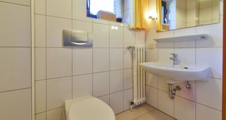 von_poll_real_estate_property_25080016_image_8