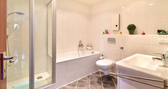 von_poll_real_estate_property_25080021_image_11