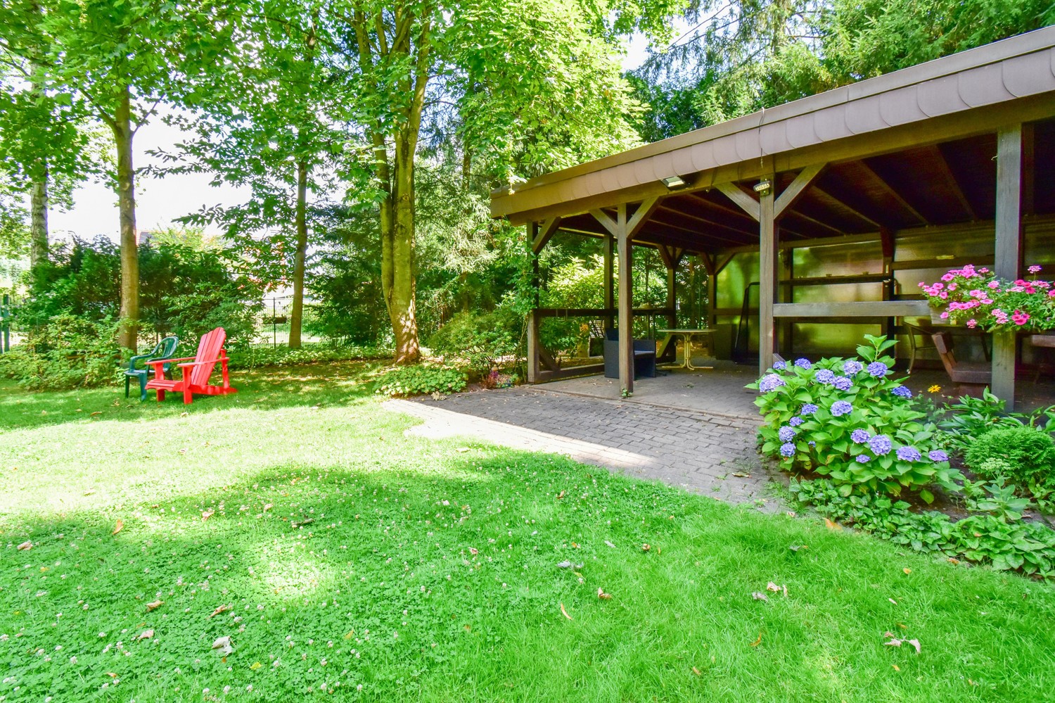 Überdachter Grillplatz