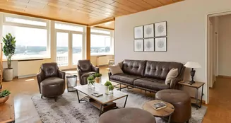 von_poll_real_estate_property_25080024_image_0