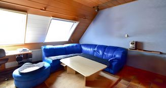 von_poll_real_estate_property_25080025_image_18