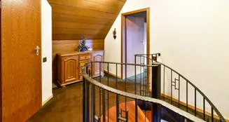 von_poll_real_estate_property_25080025_image_21