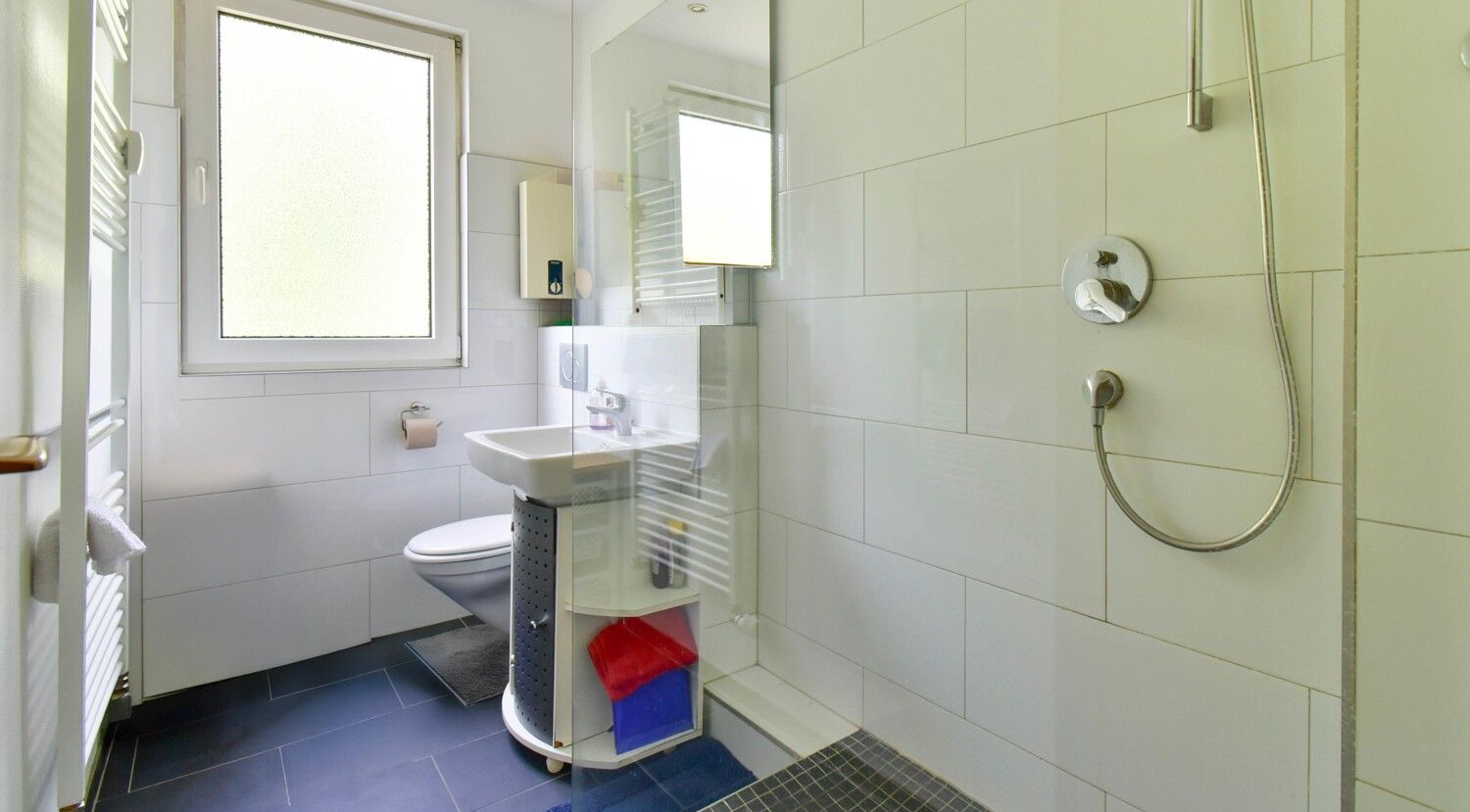 Bad mit Dusche